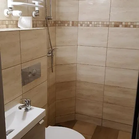Nad Jeziorem 1a Tychy